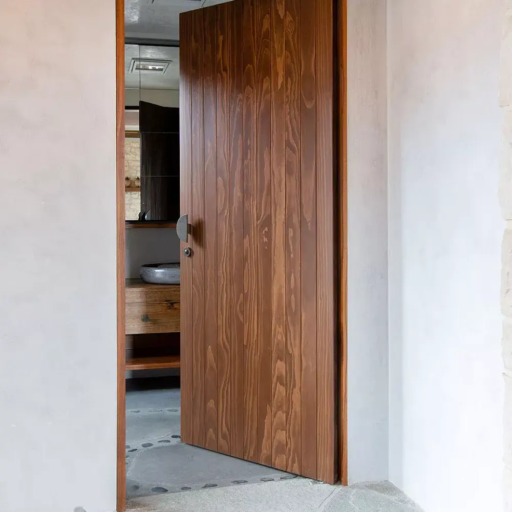 ETW-D_PivotDoor_Open_BarnDoor_Blackwood